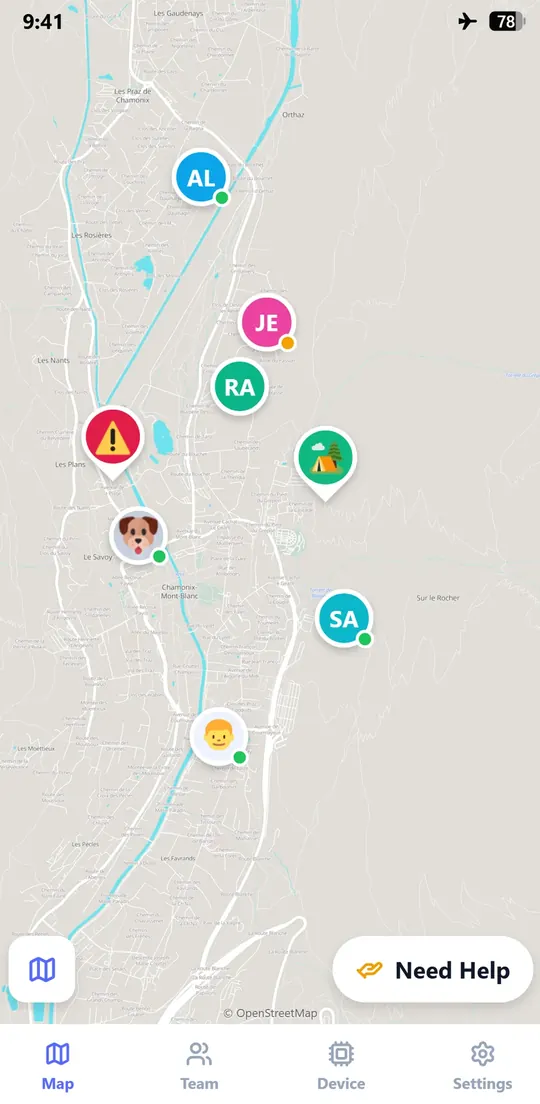 Nelos map showing members and tracking devices from several active groups together on one shared map, along a valley near Chamonix